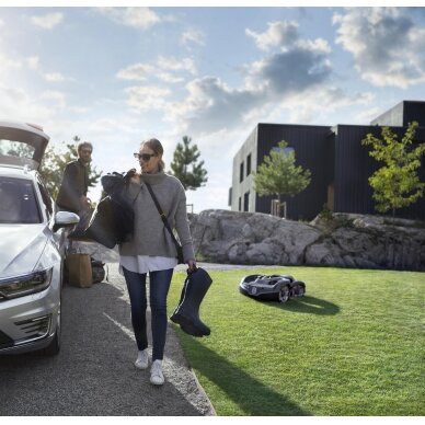 HUSQVARNA AUTOMOWER® 435X AWD NERA 9